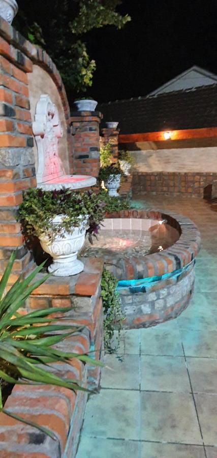 Castello Inn Smederevska Palanka Extérieur photo